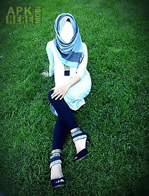 hijab selfie - blue jeans